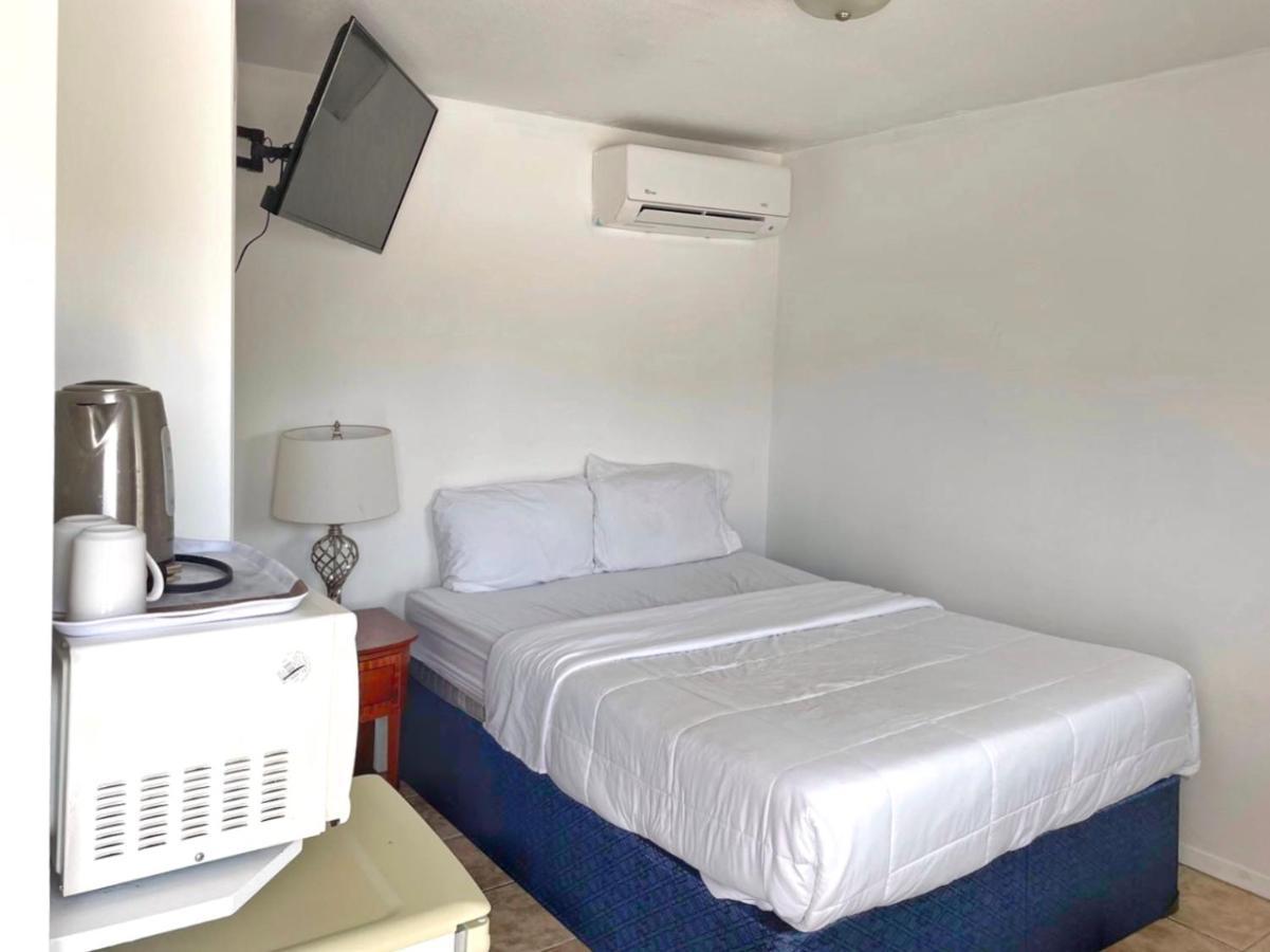 Sunny Motel Порт Елгин Екстериор снимка